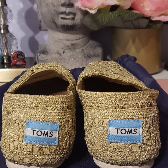 Toms Gold Crochet Metallic Women's Classics - Size 7.5 - Picture 3 of 4